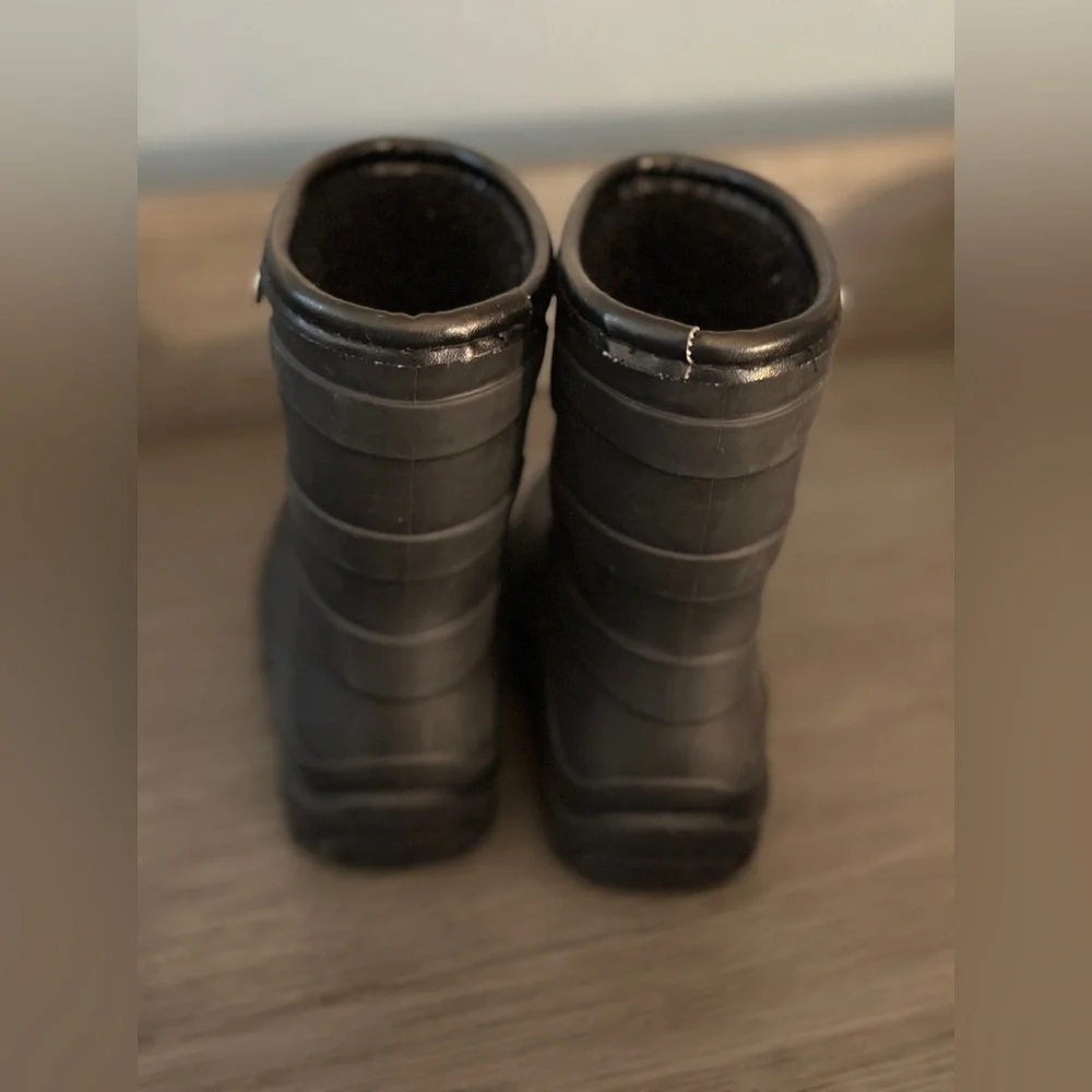 Wootie Rain Boots - Picture 7 of 8